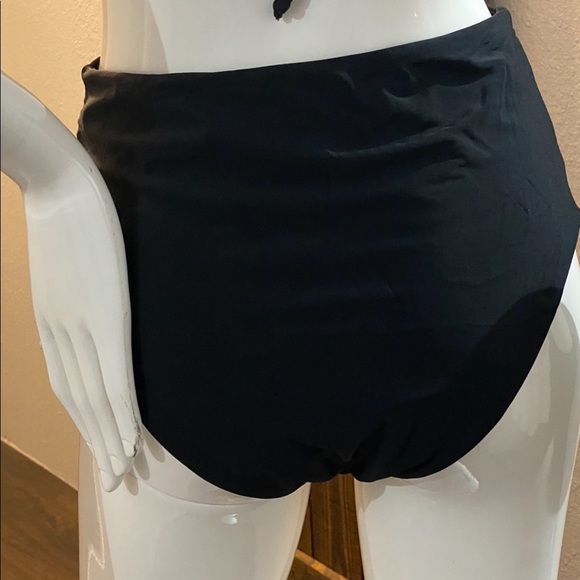 Black tankini set - Picture 9 of 11